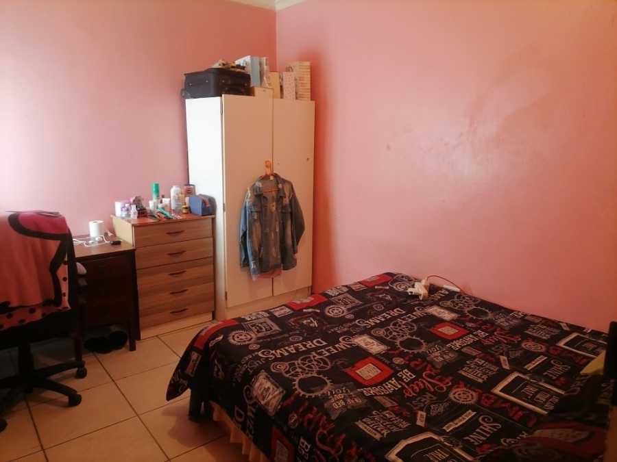 3 Bedroom Property for Sale in Delro Park Western Cape